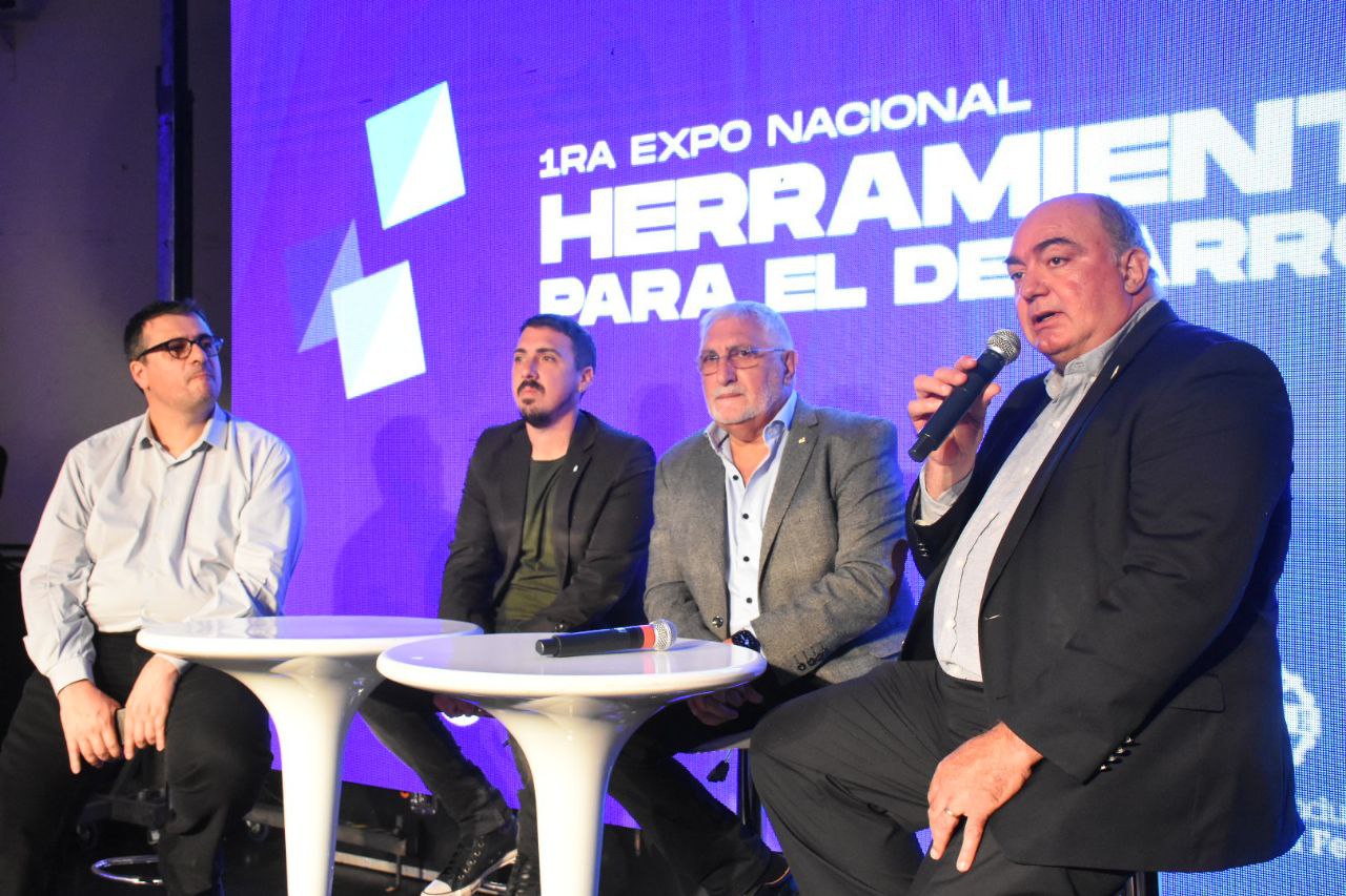 1ra. Expo Herramientas para el Desarrollo 2023. UNIRR.